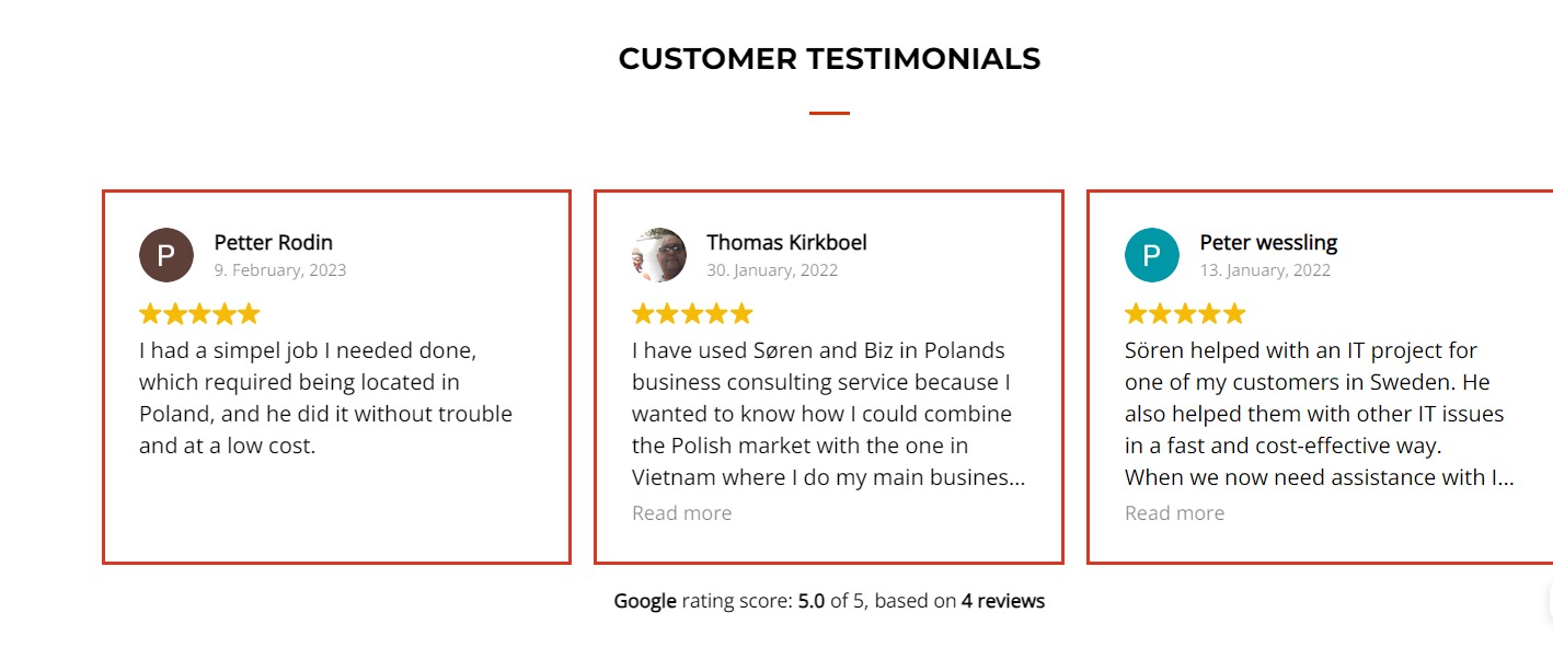 Zrzut ekranu z trzema pozytywnymi opiniami klientów, z których każda zawiera imię i nazwisko recenzenta, datę, ocenę w gwiazdkach (5/5) oraz tekst recenzji dotyczący usług consultingowych i IT...