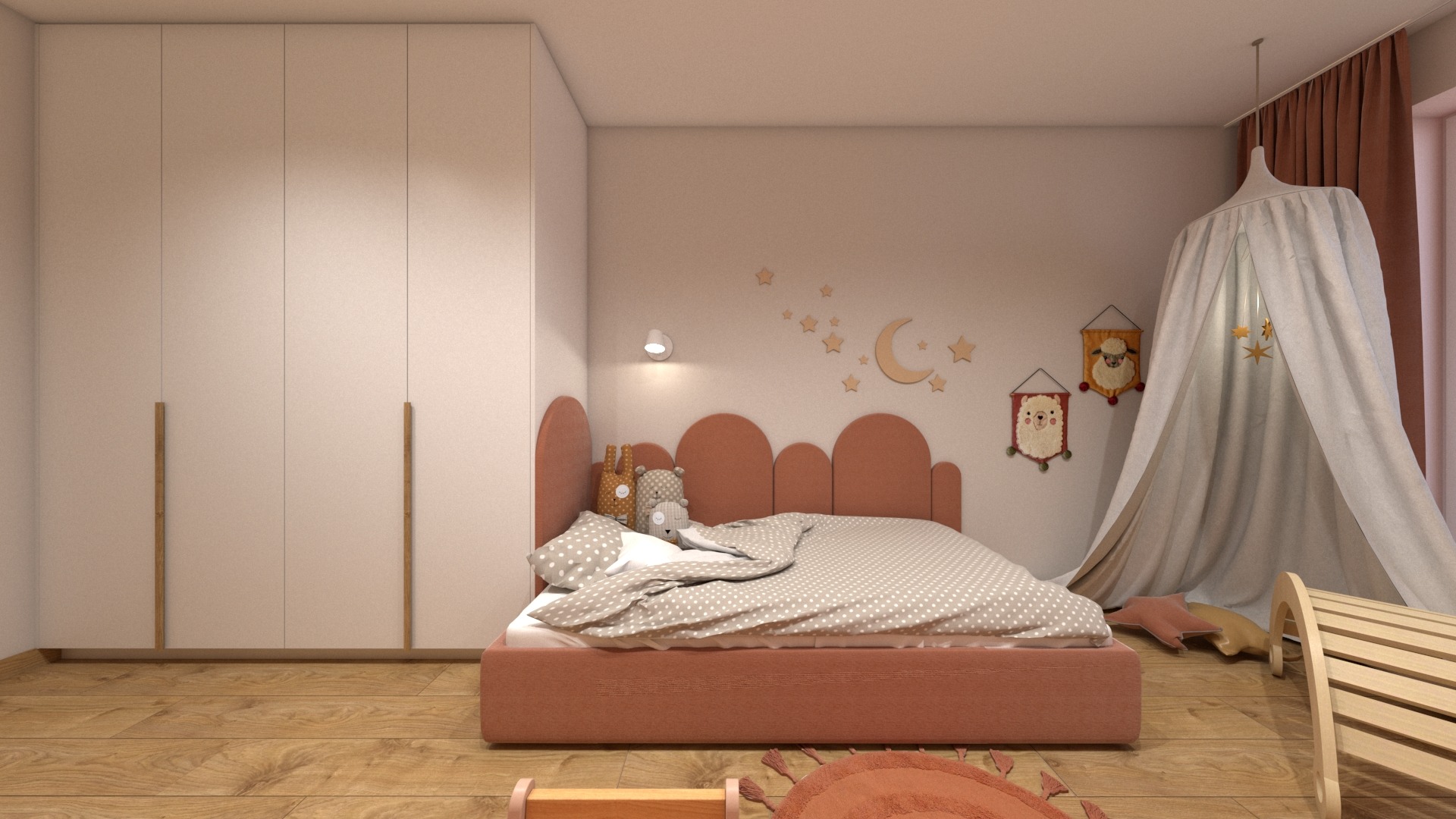 Pokój dziecięcy z łóżkiem w kolorze terakoty, baldachimem, drewnianą podłogą i dekoracjami ściennymi w kształcie gwiazd i księżyca.