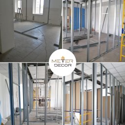 METER DECOR VADYM TYMOSEVYCH - Czteropanelowe zdjęcie przedstawia etapy montażu ścianek działowych z płyt gipsowo-kartonowych w biurze: od pustego pomieszczenia z fragmentami metalowej konstrukcji na podłodze, przez wznoszenie...