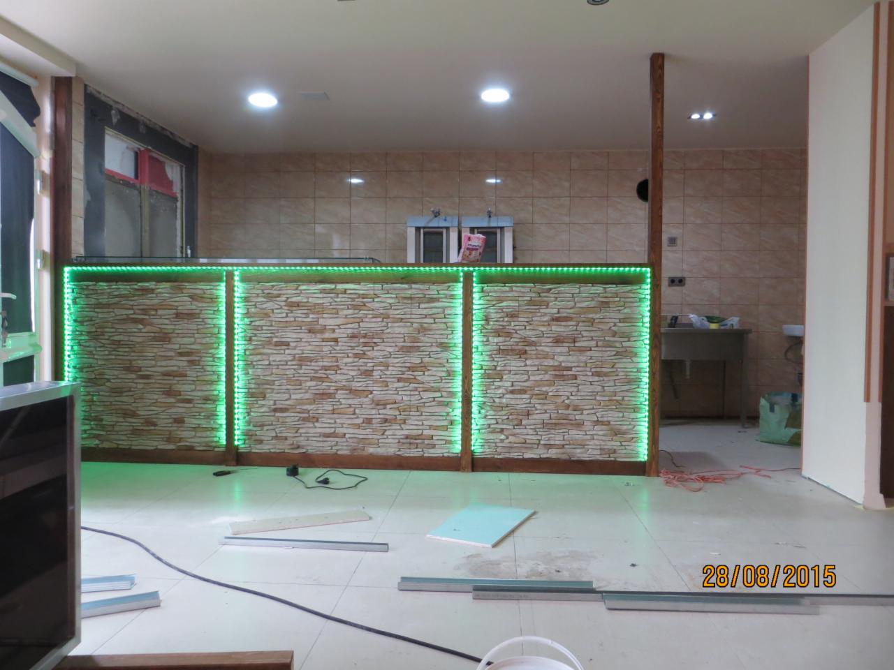 Babek z drewna i kamienia