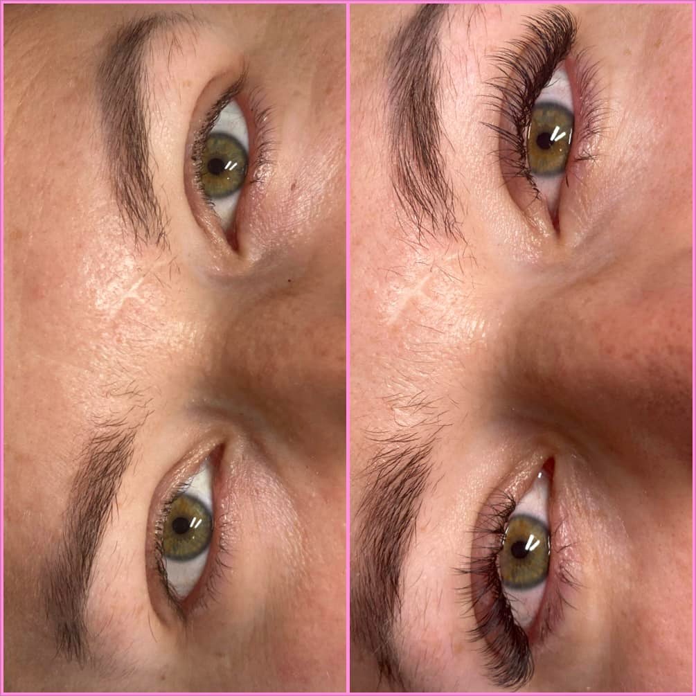 Zbliżenie na oczy przed i po zabiegu przedłużania rzęs, widoczna różnica w gęstości i długości rzęs, zielone tęczówki.