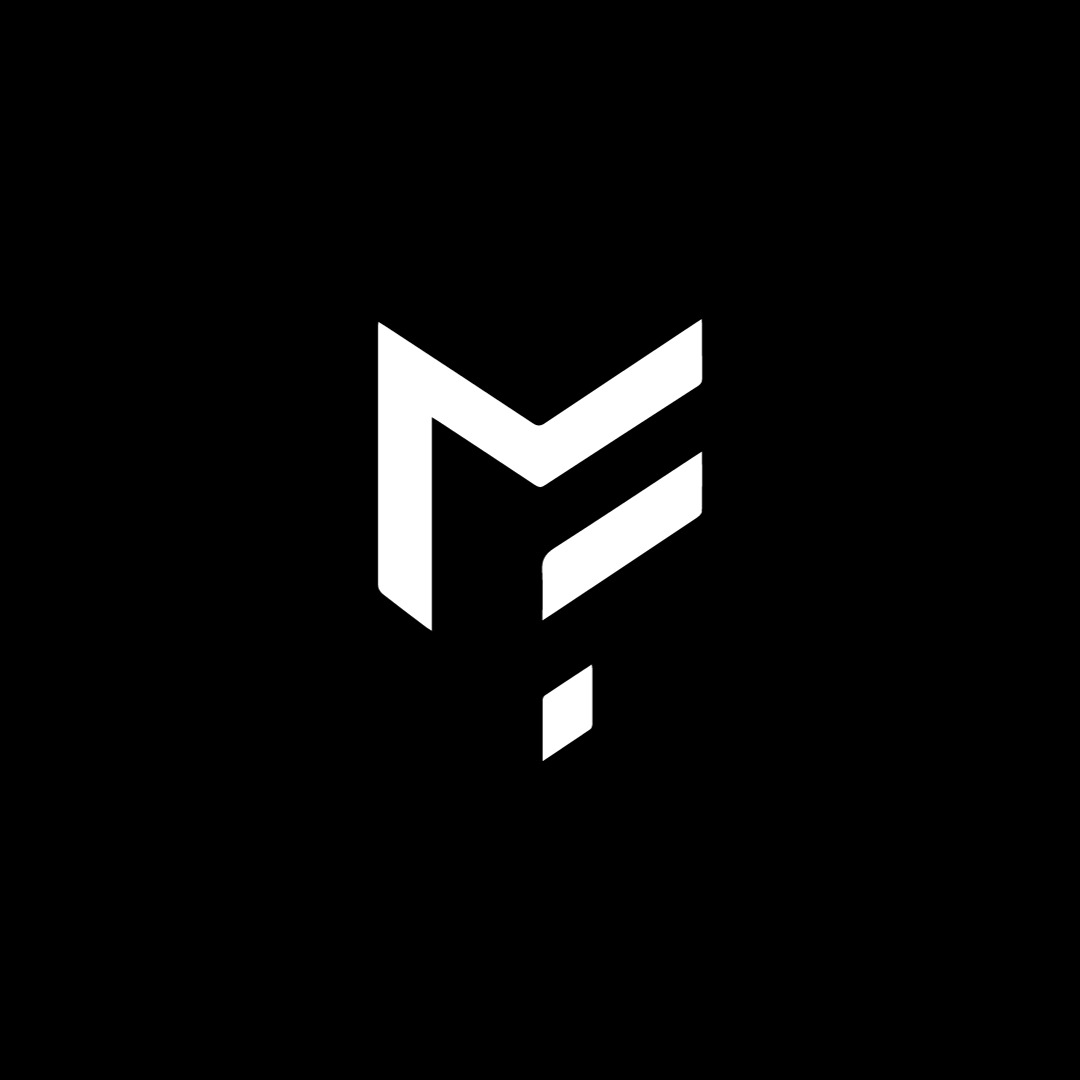 Abstrakcyjne, geometryczne logo w kolorze białym na czarnym tle, przypominające połączenie liter 'M' i 'F' z charakterystycznymi, ukośnymi liniami.