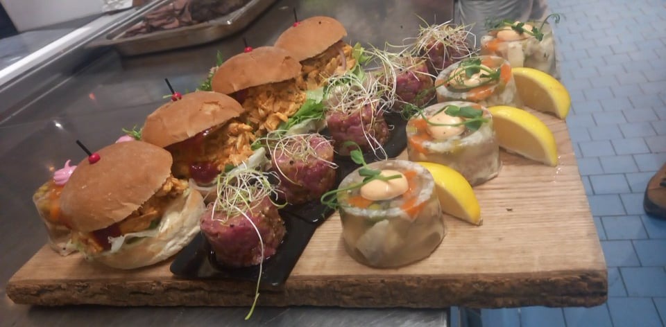 miniburgery, tymbaliki z pstrąga