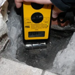 Pomiar zawilgoceń warstw nieprawidłowo wykonanego balkonu