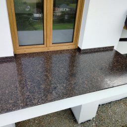Balkon z granitu 2 cm szczotka Town Brown 