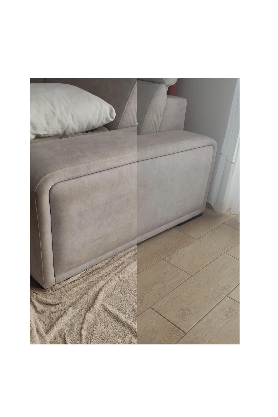 Zdjęcie przedstawia kanapę w odcieniach beżu. Po lewej stronie widoczny fragment kanapy przed czyszczeniem, po prawej po czyszczeniu. Widoczna podłoga z paneli.