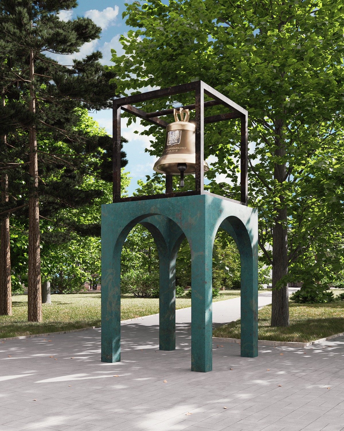 Pomnik dzwonu z napisem '100-lecie Niepodległości 1918-2018', umieszczony w metalowej ramie na podstawie z trzema łukami, otoczony zielenią parku.