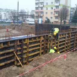 Roboty żelbetowe i szalunkowe ścian