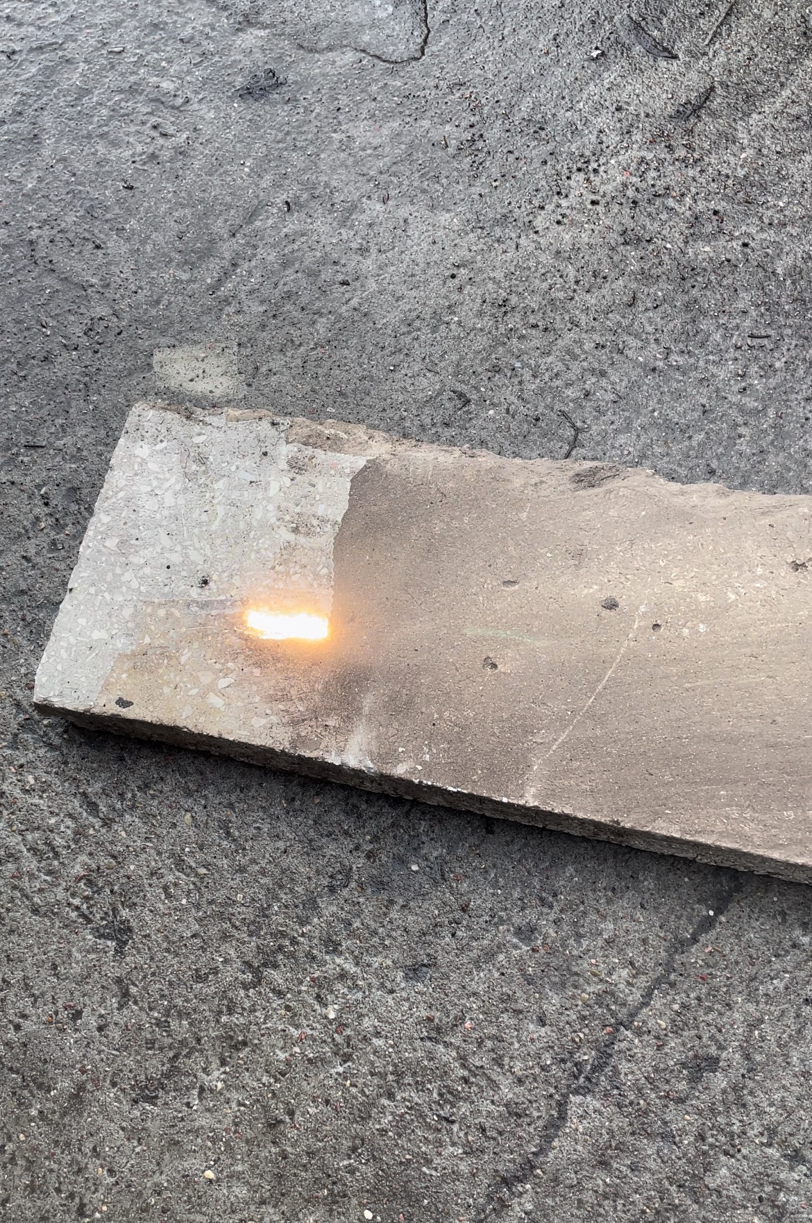 Czyszczenie lastryka, rdzy, usuwanie farby