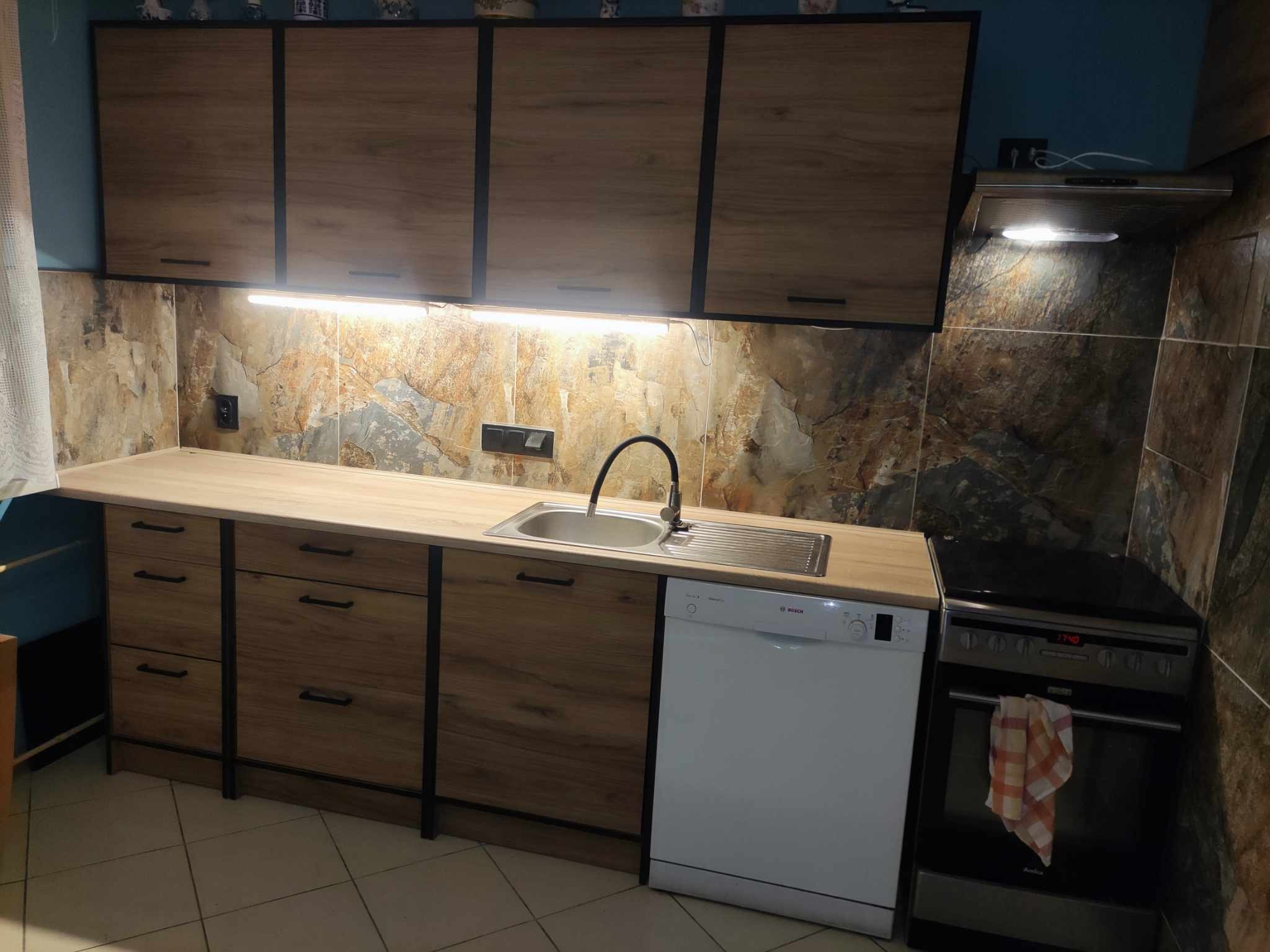 Kuchnia + pas roboczy