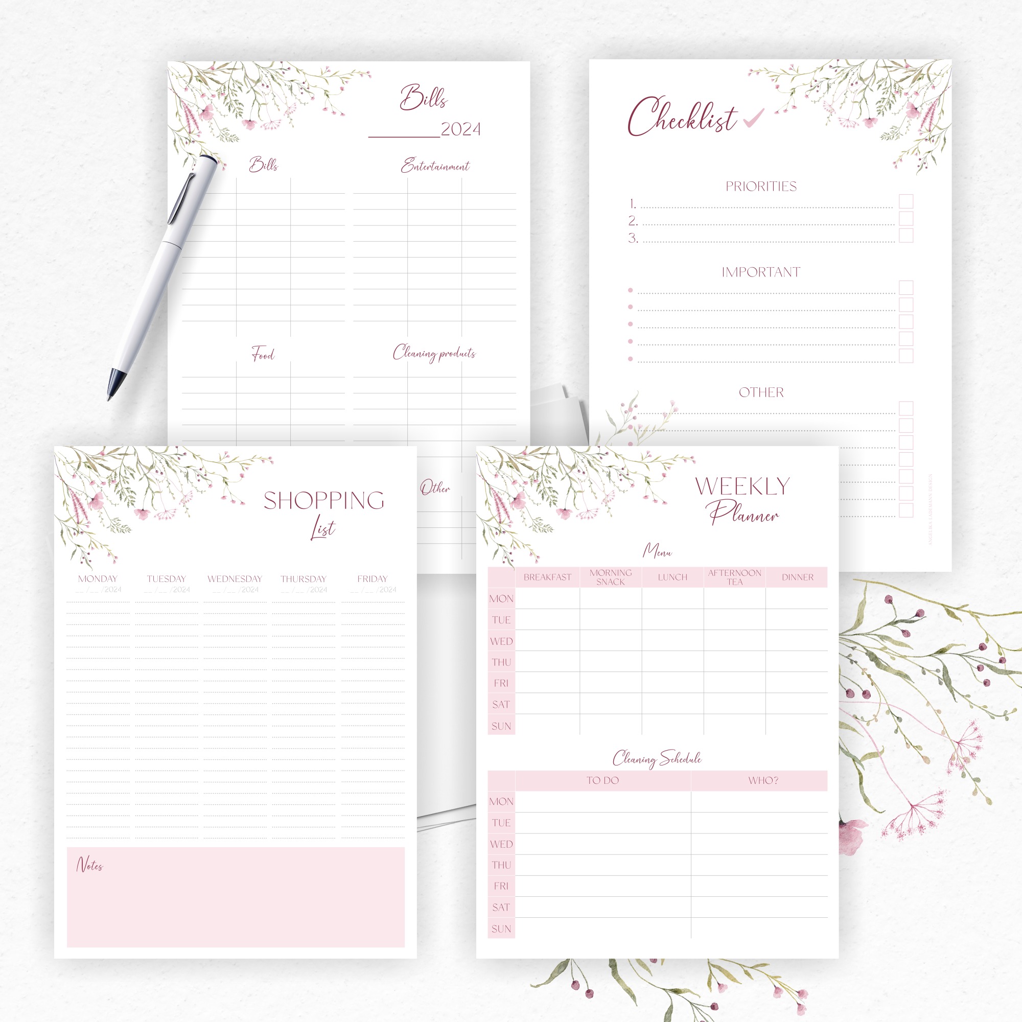 Zestaw planerów tygodniowych i list do notowania, ozdobionych akwarelowymi motywami kwiatowymi, leżących na białym tle, z długopisem obok.