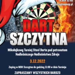 Plakat reklamowy Mikołajkowego Turnieju Steel Darta w Szczytnej, z tarczą do darta, czapką Mikołaja i elementami ognia i lodu.