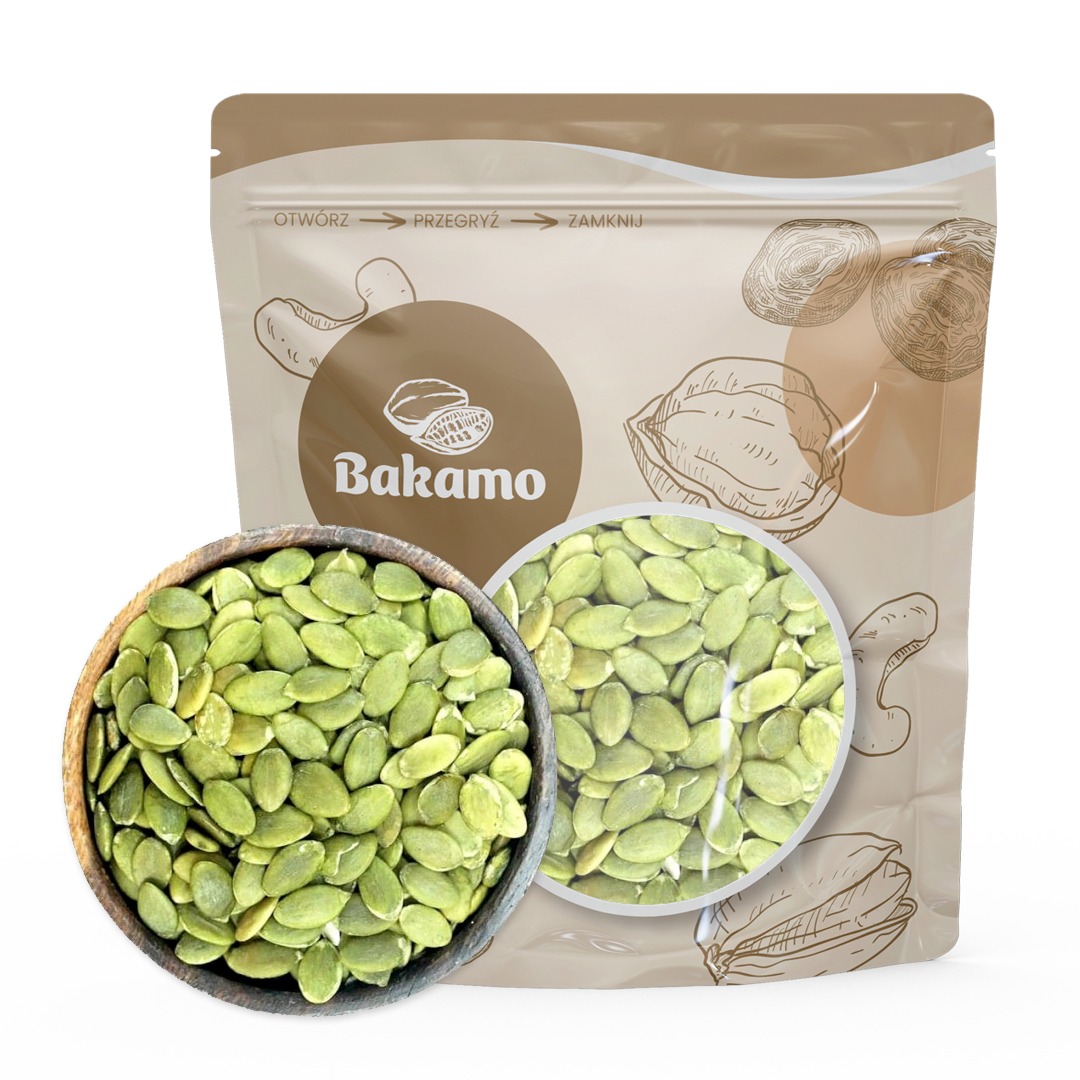 Opakowanie nasion dyni Bakamo z drewnianą miseczką wypełnioną nasionami dyni na pierwszym planie i powiększeniem nasion w opakowaniu.