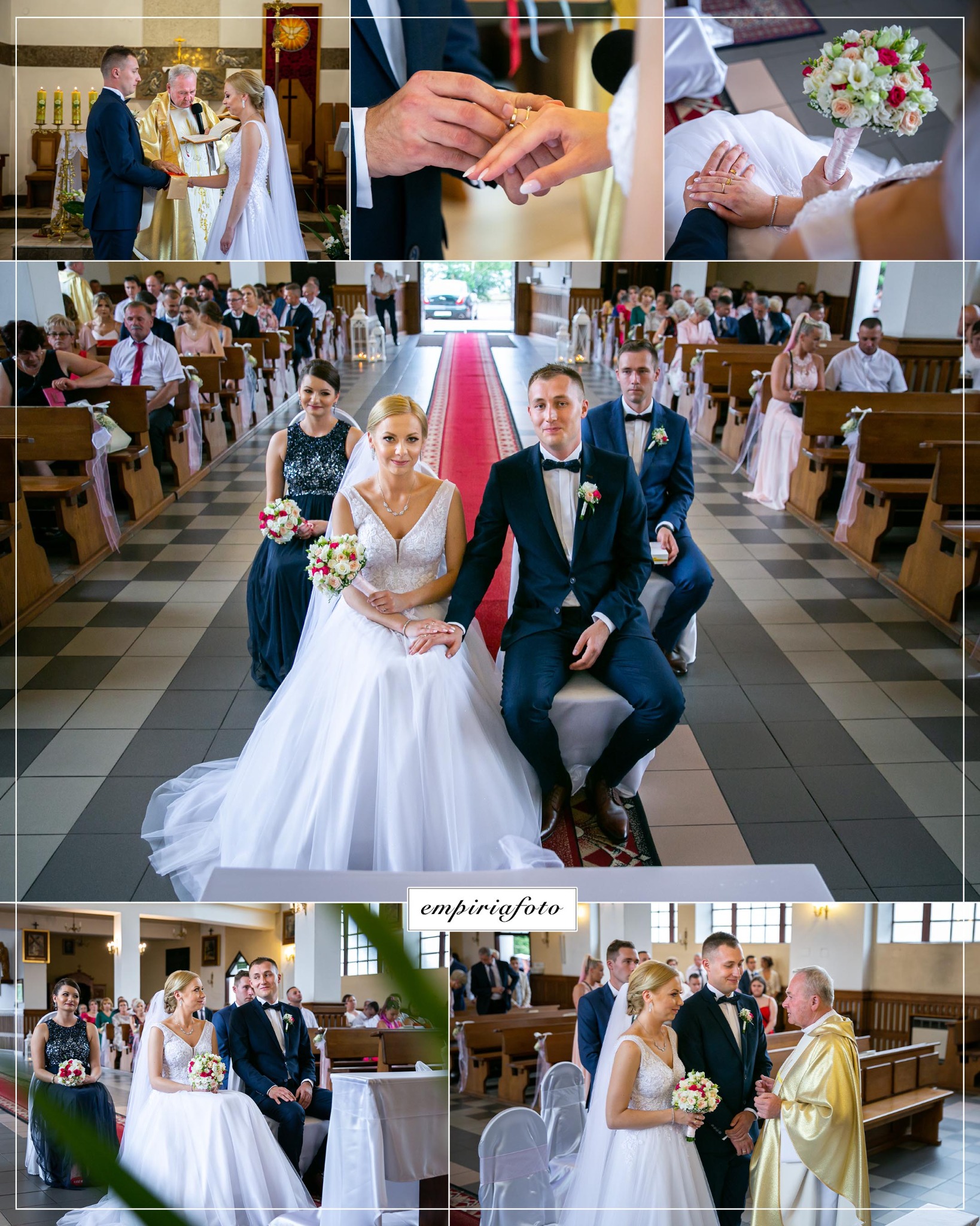 Para młoda podczas ceremonii ślubnej w kościele, widok na wymianę obrączek, gości siedzących w ławkach i księdza w szacie liturgicznej.