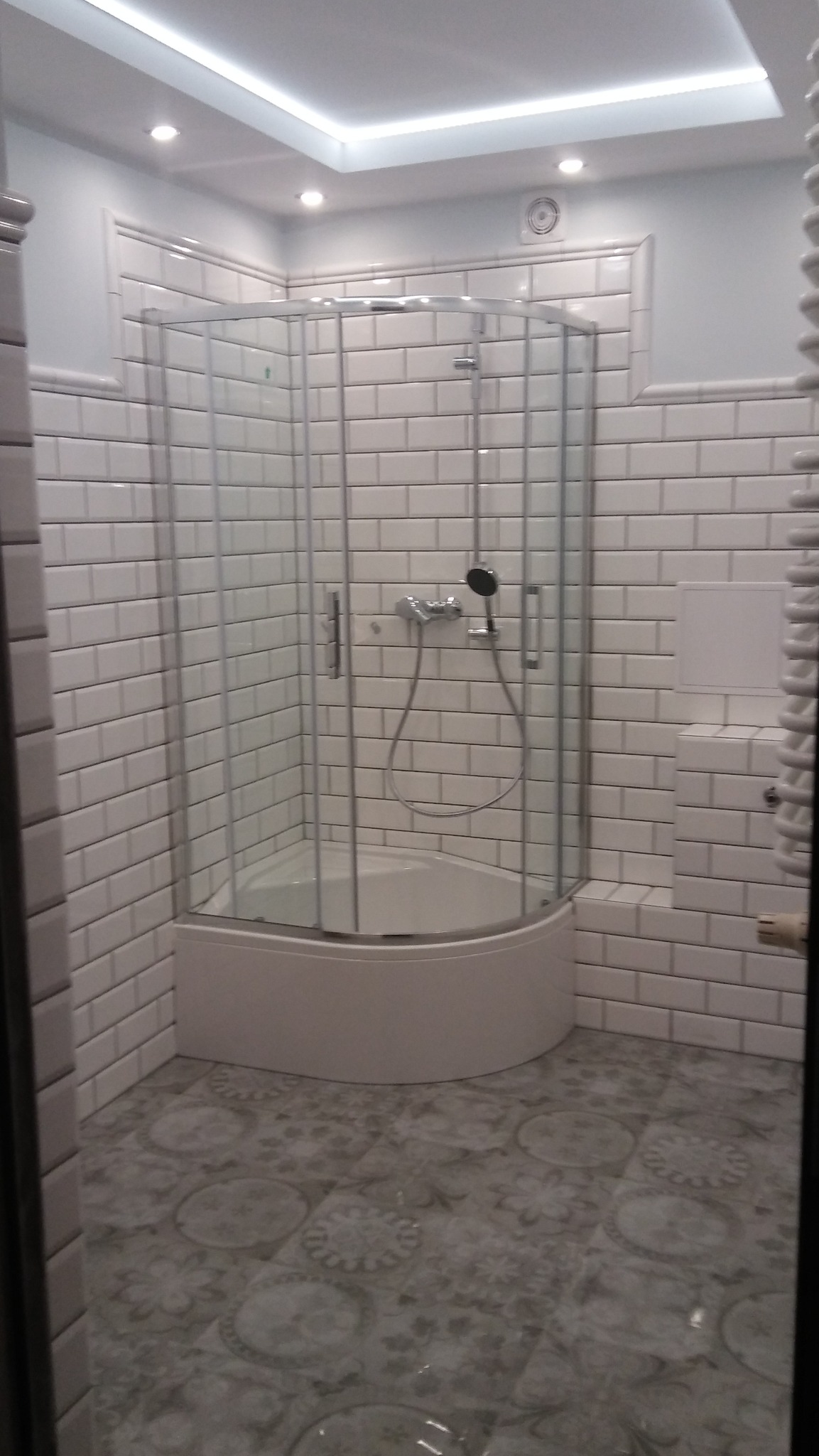 Montaż brodzików oraz kabin prysznicowych