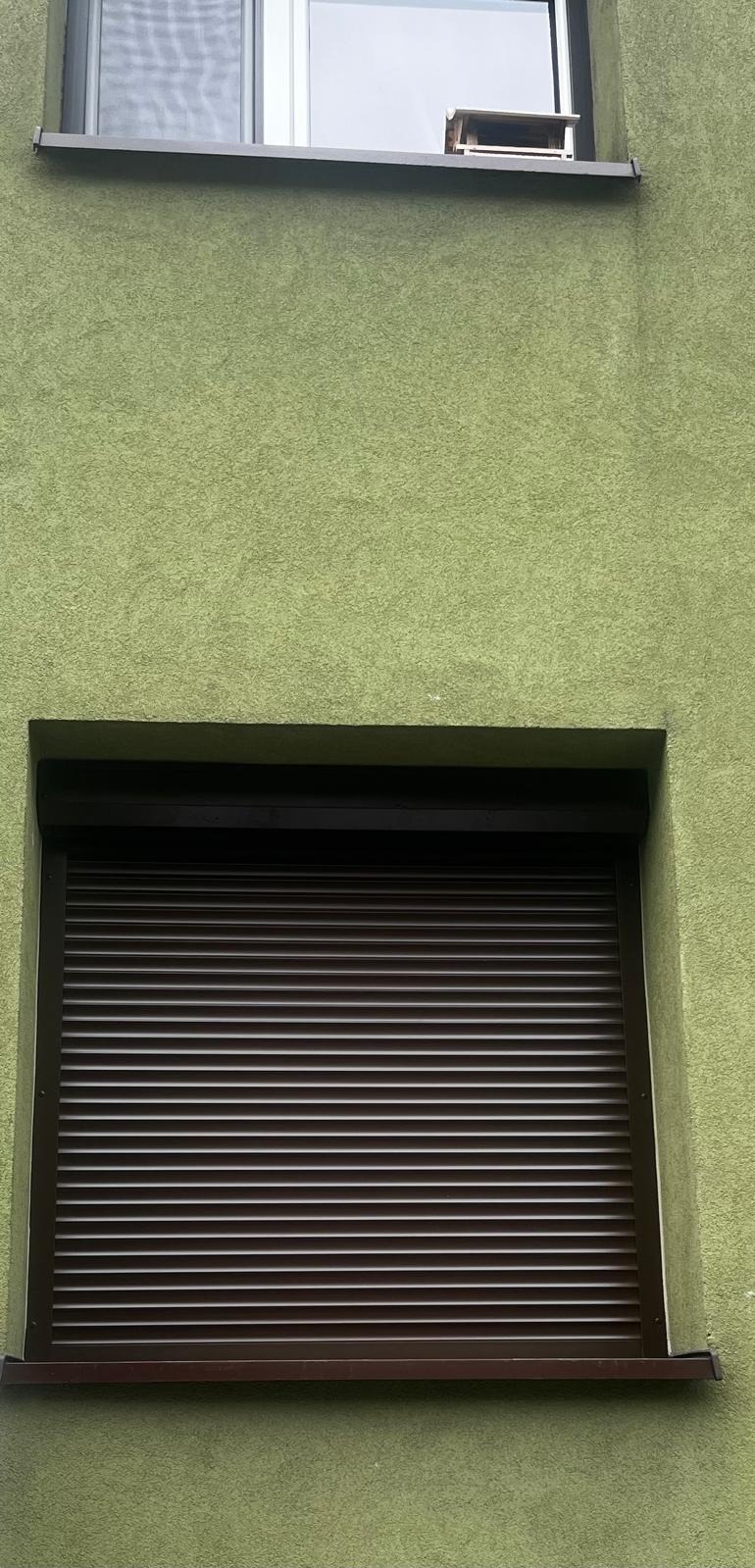 Roleta Zewnętrzna montowana we wnękę, do ramy okiennej