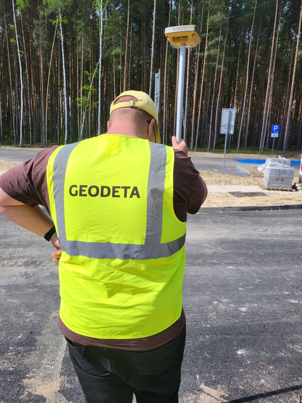 Jedna z realizacji. Obsługa geodezyjna budowy drogi w gminie Potok Górny