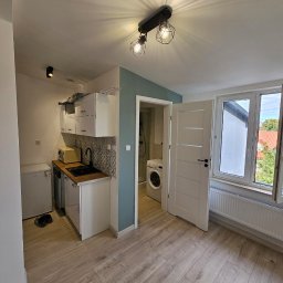 Układanie paneli Jordanów 2