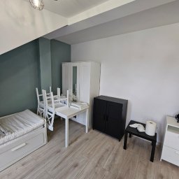 Układanie paneli Jordanów 4