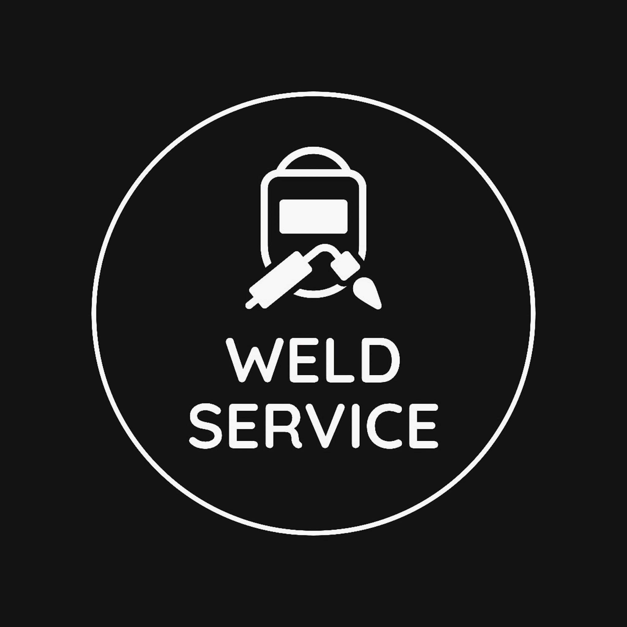 Minimalistyczne logo przedstawiające biały symbol maski spawalniczej i palnika w okręgu z napisem 'WELD SERVICE' na czarnym tle.