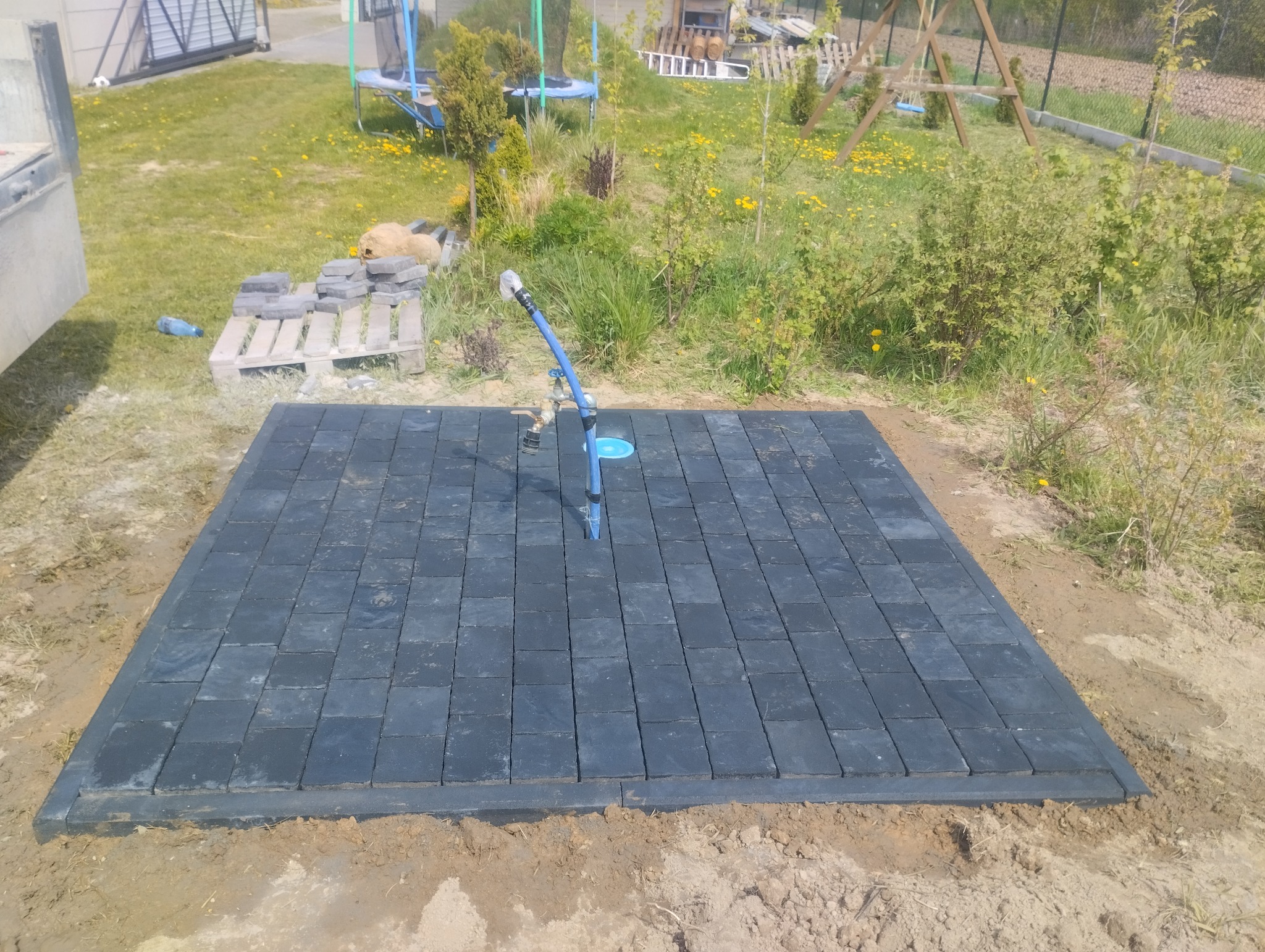 Małe ilości kostki też wykonujemy !