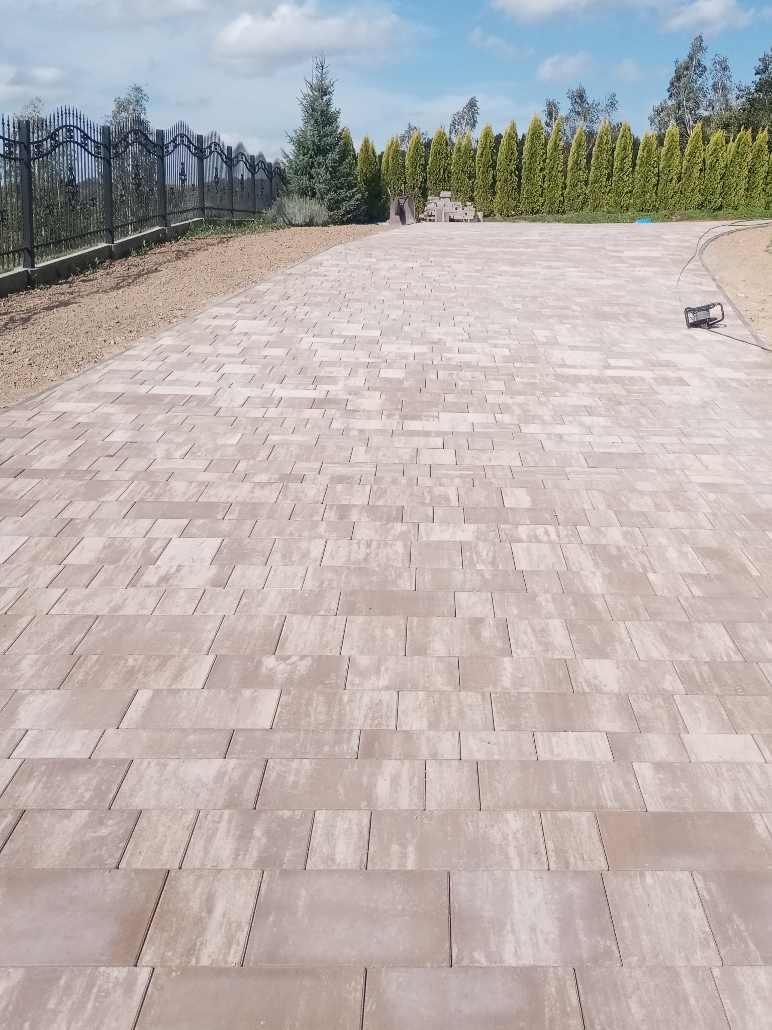 Układanie kostki brukowej w każdej ilości