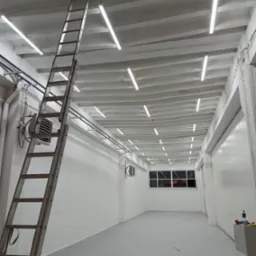 Przekształcenie powierzchni magazynowej pod działalność biurową.