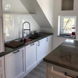 OMEGA TOMASZ KRĘCIOCH - Usługi Parkieciarskie Rzyki