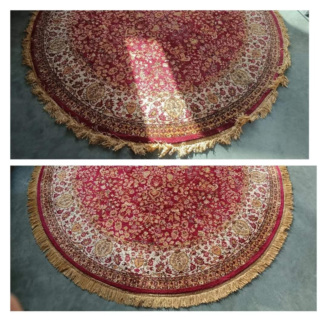 Odświeżenie dywanu przez pranie i płukanie ekstrakcyjne.