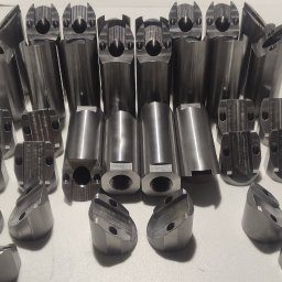 KINAR Kamil Janiszewski - Niestandardowe elementy mocujące o twardości 65 HRC.