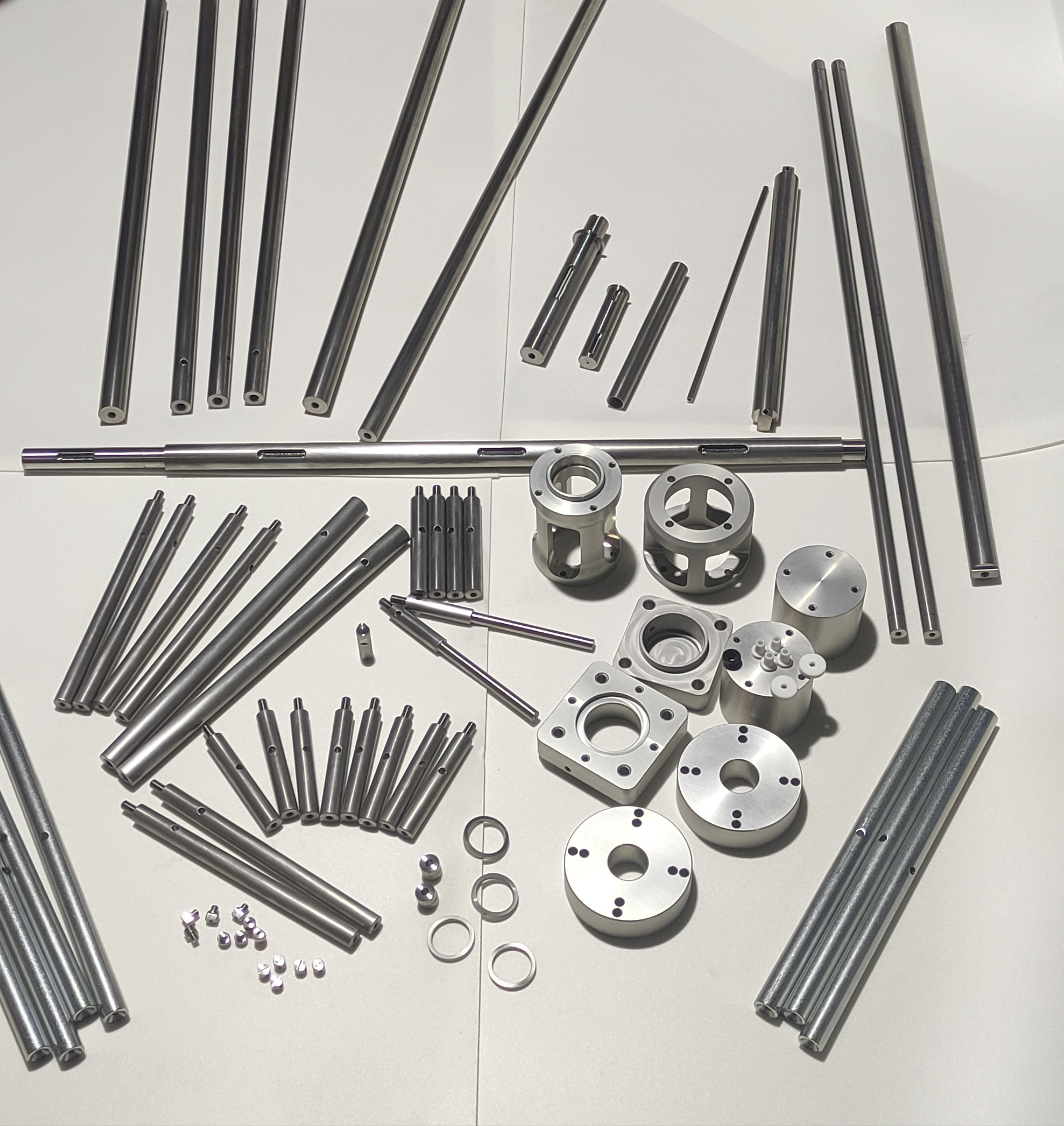 Realizacja projektu, wykonania elementów do stworzenia linii produkcyjnej.