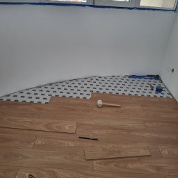 Układanie paneli Dziadowa Kłoda 1