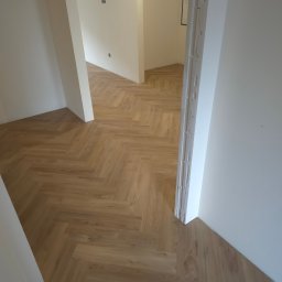 Układanie paneli Nieszawa 4