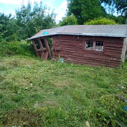 Altana do wyburzenia. Teren po wyrównaniu.