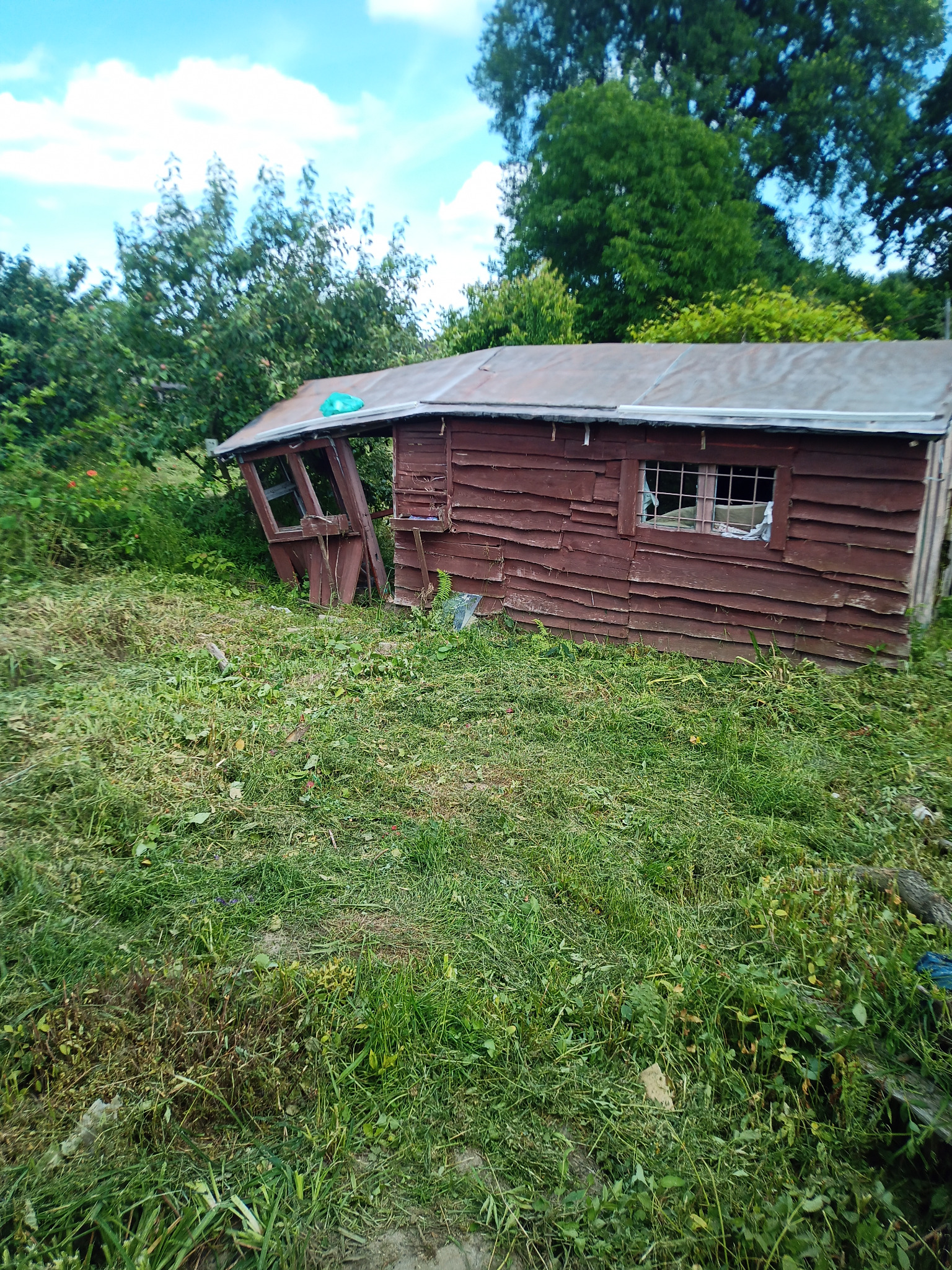 Altana do wyburzenia. Teren po wyrównaniu.