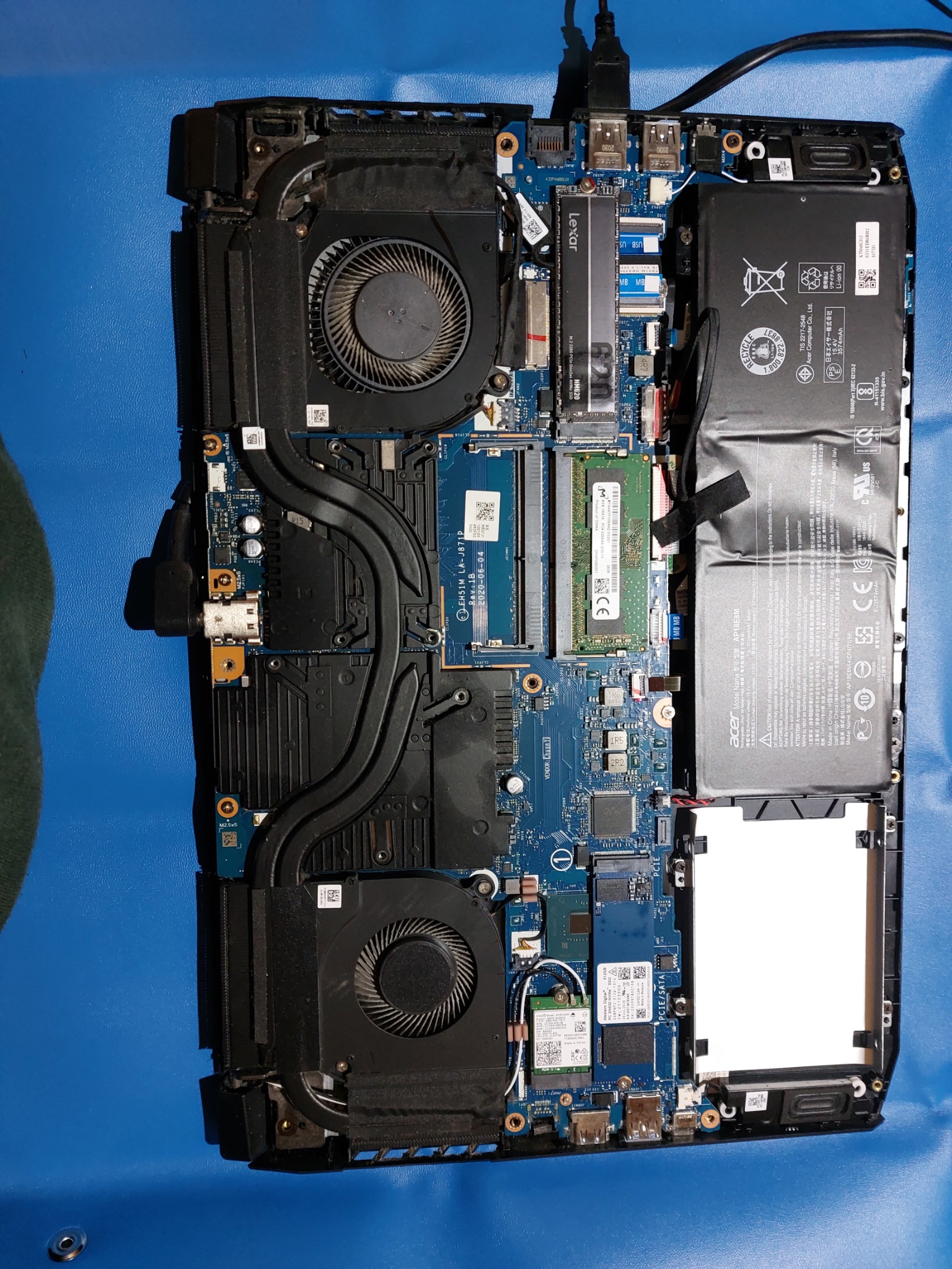 Rozebrany laptop acer nitro 5