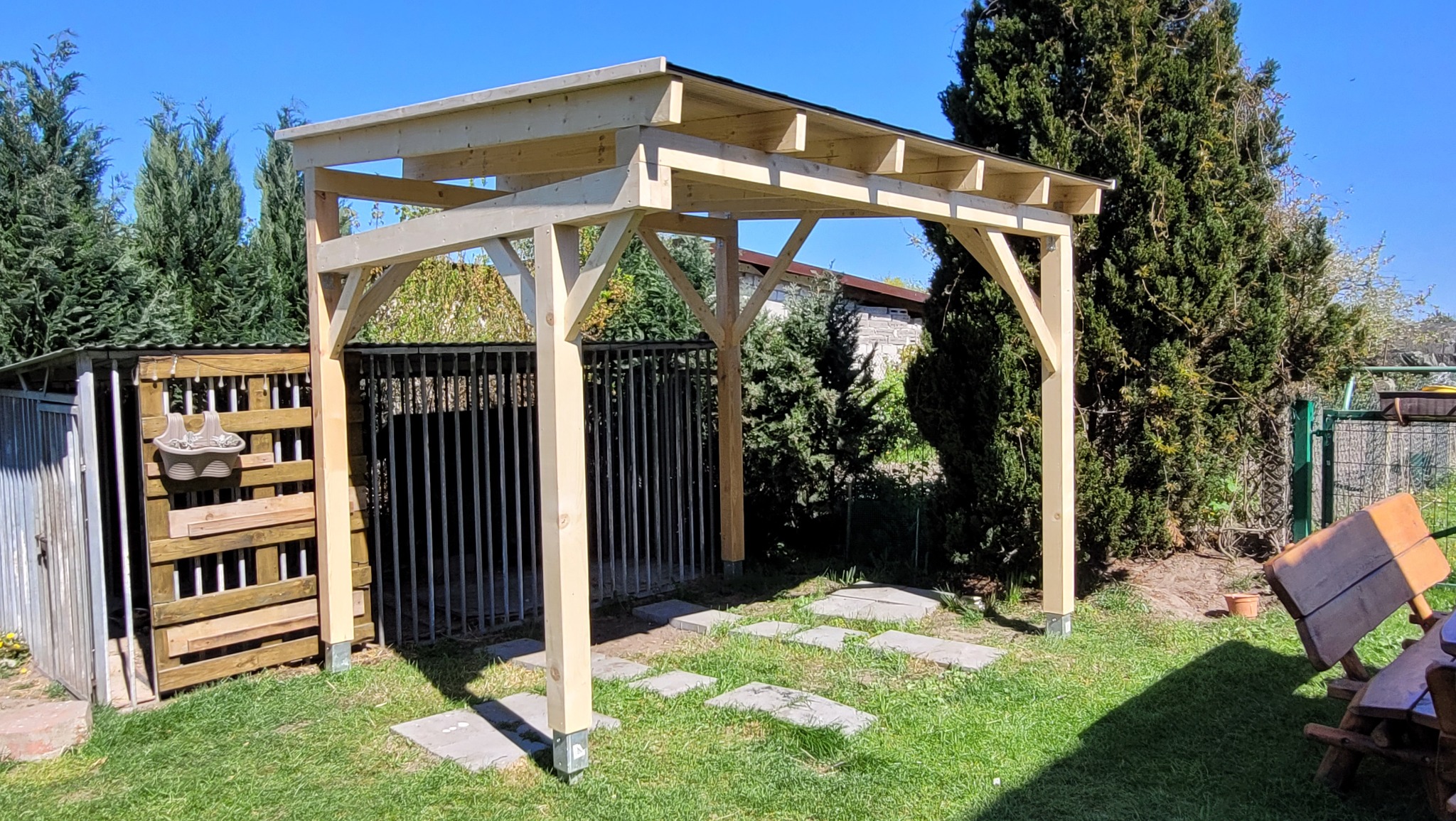 Wiata 3x4m z dachem jednospadowym o nietypowej konstrukcji