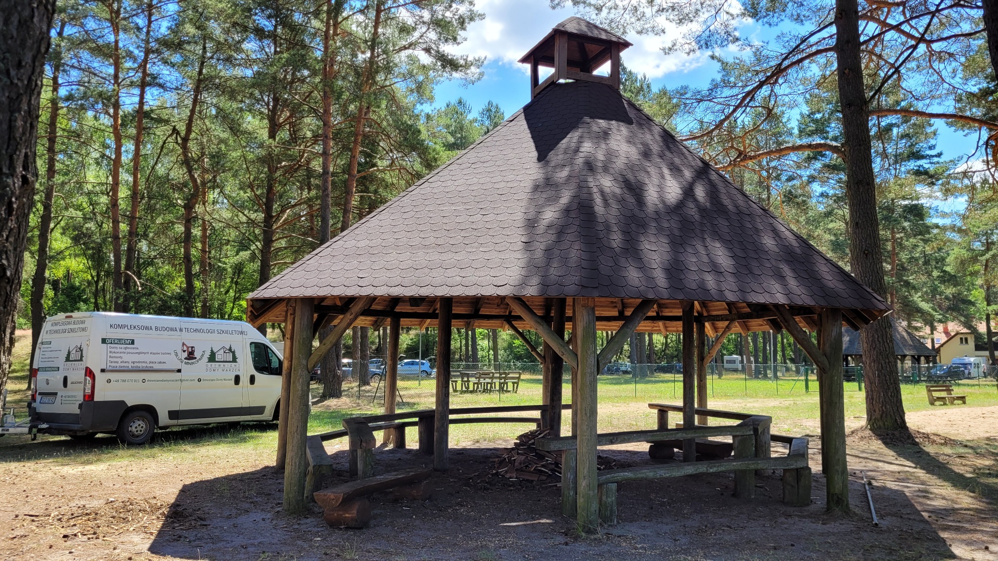Renowacja dachu wiaty grilowej