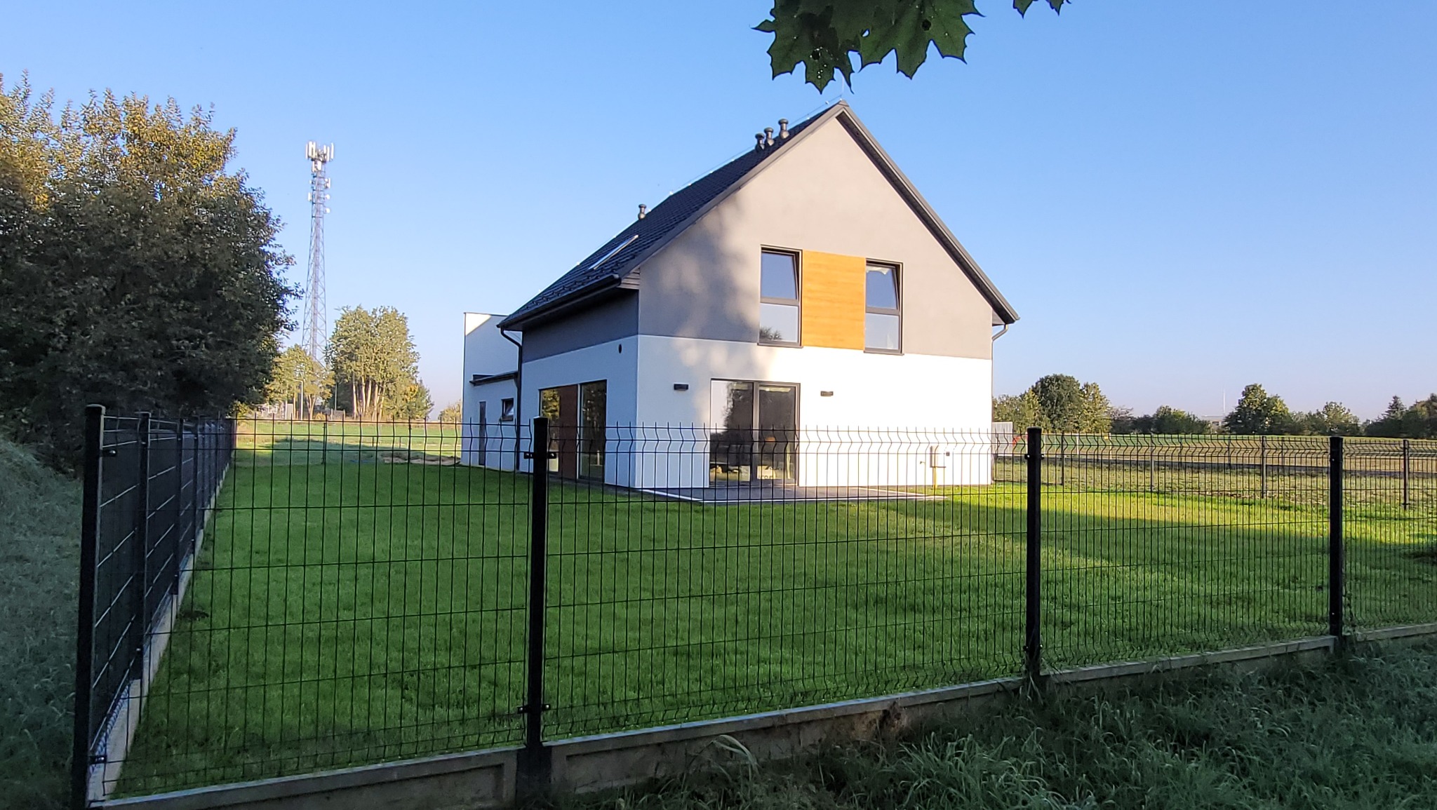 Wykończona elewacja domu szkieletowego