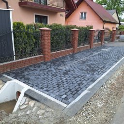 Układanie kostki brukowej Jodłówka 3