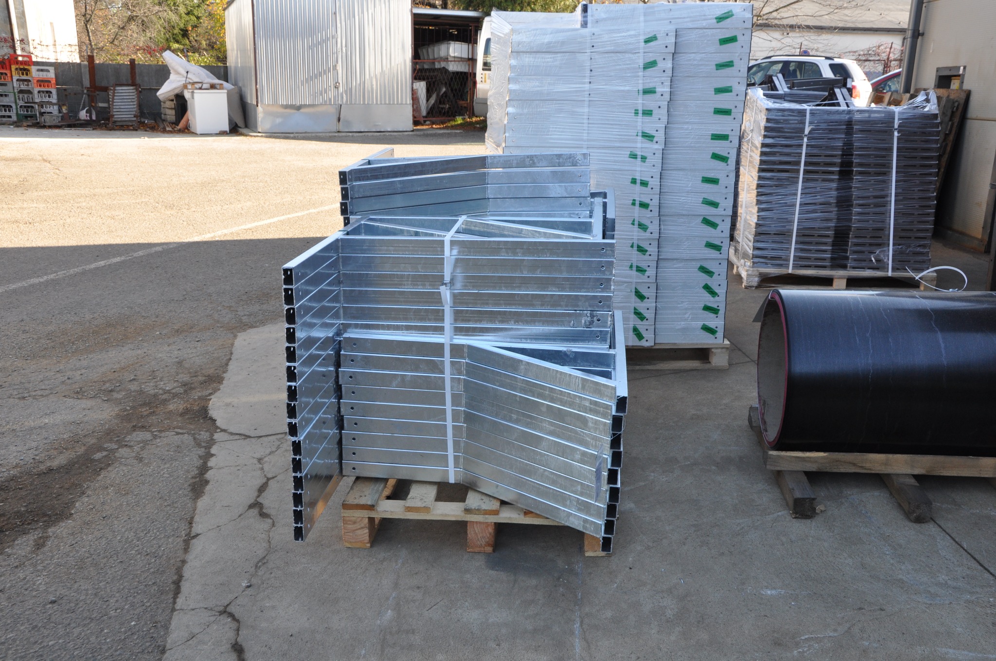 Sprzedaż hurtowa wsporników jednostek zewnętrznych