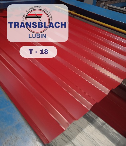 Czerwona blacha trapezowa T-18 z logo firmy TRANSBLACH Lublin w lewym górnym rogu.