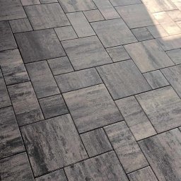 Układanie kostki brukowej Toporzysko 1