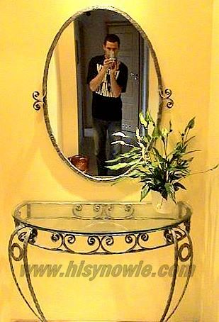 Kowalstwo Artystyczne-Wyroby Kute Ręcznie-Łóżka,Konolki,Ramy do Luster i Inne..