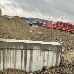 Zasypany zbiornik na utylizację odpadów 