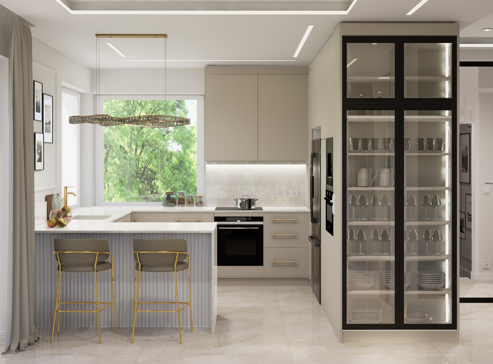 Nowoczesna kuchnia w neutralnych kolorach z wyspą, złotymi hokerami i przeszkloną witryną z zastawą. Oświetlenie LED podkreśla minimalistyczny design.