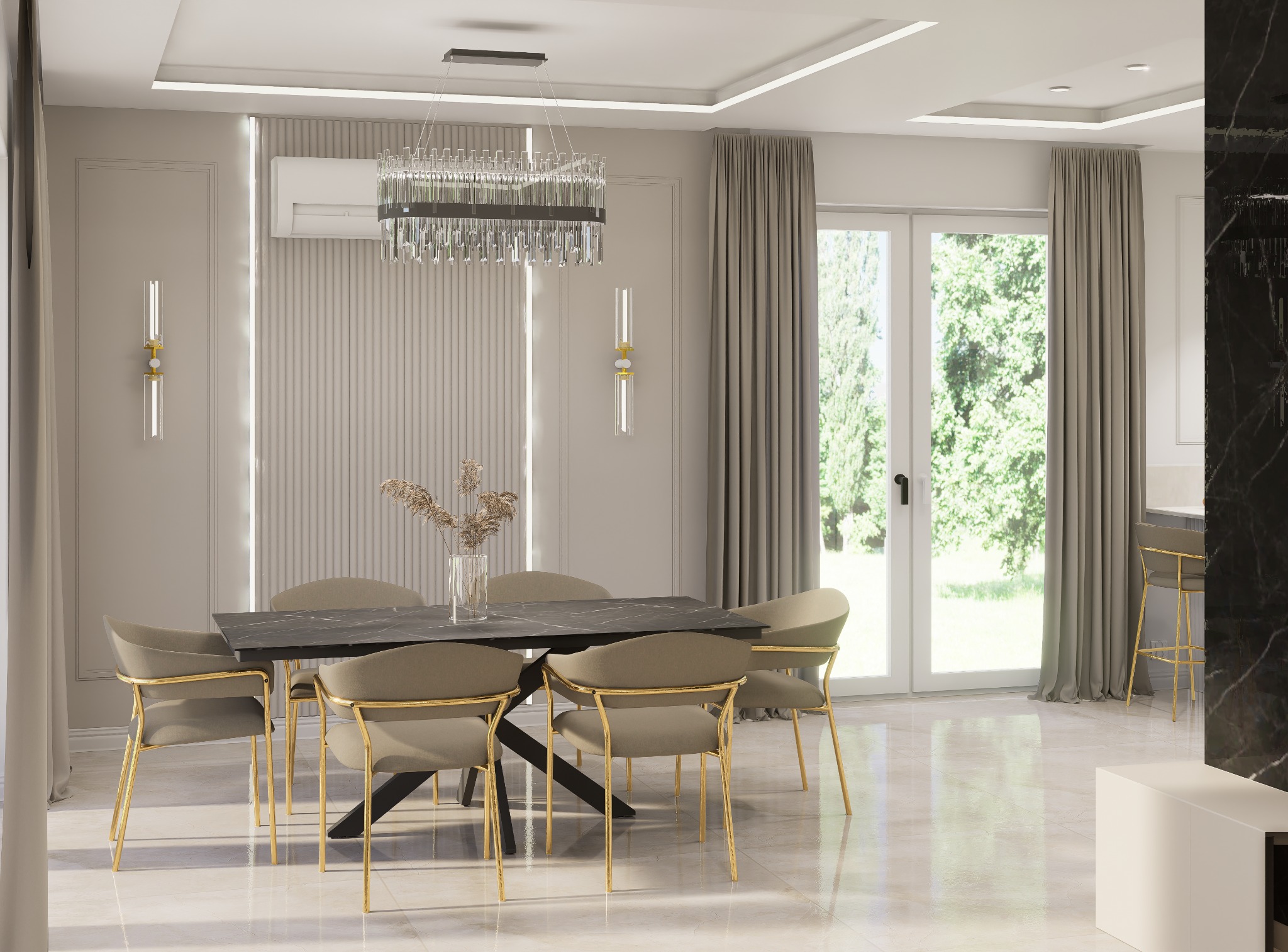 Elegancka jadalnia w jasnych barwach z czarnym blatem stołu, złotymi nogami krzeseł i kryształowym żyrandolem, oświetlona przez boczne kinkiety i światło dzienne wpadające przez okno balkonowe.