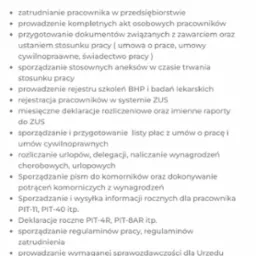 Tekst informacyjny o kompleksowej obsłudze kadrowo-płacowej, obejmującej zatrudnianie, akta osobowe, umowy, BHP, ZUS, listy płac, urlopy, deklaracje PIT i sprawozdawczość.