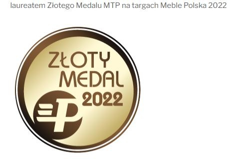 Złoty Medal MTP na targach Meble Polska 2022, okrągła odznaka z napisem i symbolem.