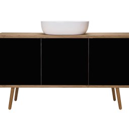 Fotograf - Szafka łazienkowa z trzema czarnymi frontami i umywalką nablatową o owalnym kształcie, na drewnianych nóżkach, na białym tle.